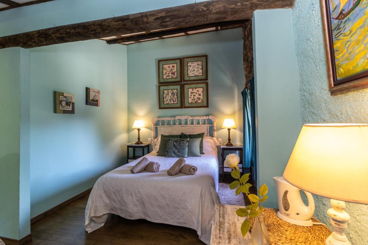 El Querol Vell Hotel Borreda Bagian luar foto