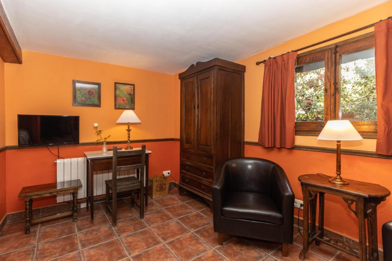 El Querol Vell Hotel Borreda Bagian luar foto